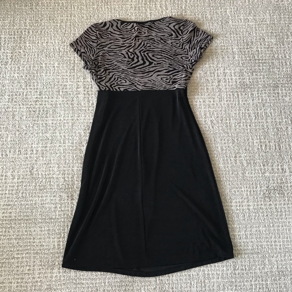 Byer Black Patterned Knee Length Dress Size Small - Picture 3 of 3